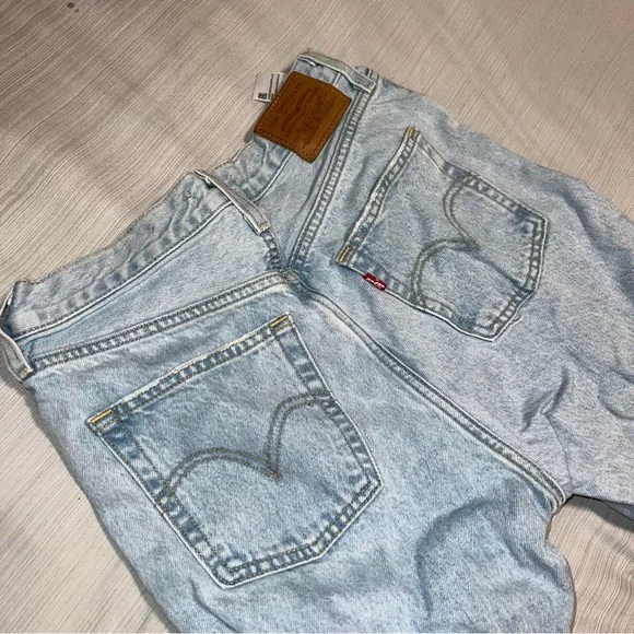 Levi’s Ribcage Straight Ankle - Picture 4 of 9